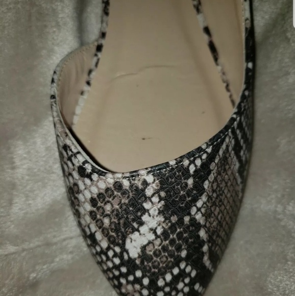 Qupid snakeskin slip ons - Picture 4 of 4